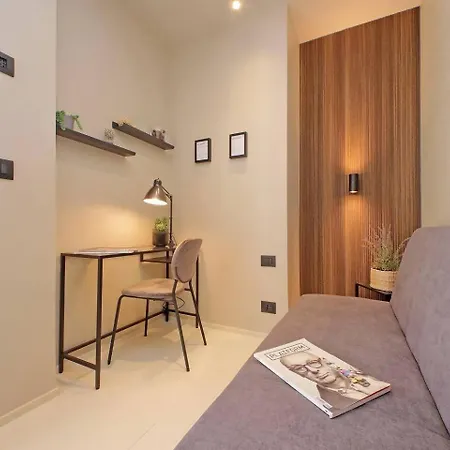 Emmas Vatican Flat Apartment *