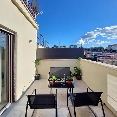 100m Dal Vaticano Oasi Luxury 2 Terraces Roma